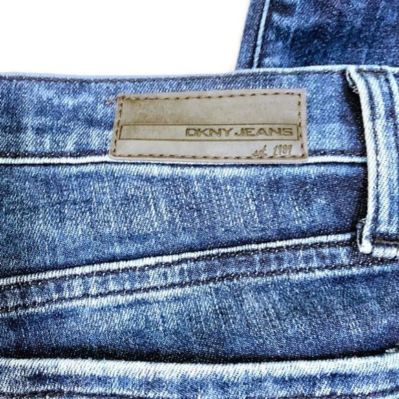 DKNY Jeans Distressed Skinny Jeans Size 6P - Picture 3 of 8